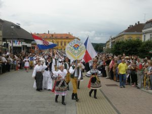 Dožínkový průvod