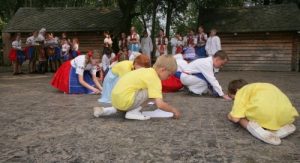 Z Mezinárodního folklorního festivalu ve Strážnici, archiv NÚLK Strážnice