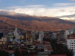 Cochabamba, Bolívie, kde působil na tamní univerzitě