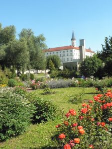 Domov sv. Karla Boromejského v pražské čtvrti Řepy