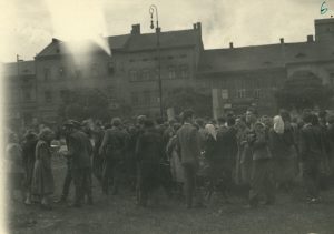 Odpolední demonstrace na Dukelském náměstí v Plzni