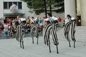 Zahájení JH 2011 ‒ Long Wehicle Cirkus Praha, foto Milan Strotzer