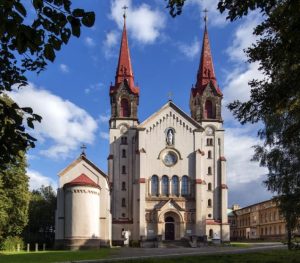 Bazilika minor Panny Marie Pomocnice křesťanů ve Filipově