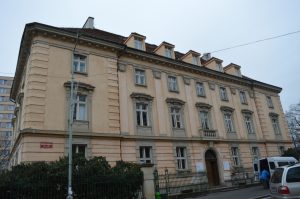 Severočeská vědecká knihovna v Ústí nad Labem, budova v ulici W. Churchilla