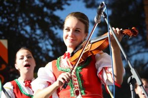 Snímek z minulého ročníku festivalu Lidový rok ve Velké Bystřici.