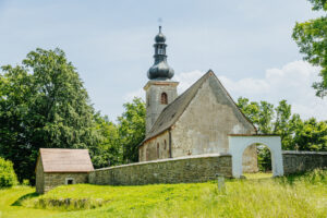 Kostel v Klení